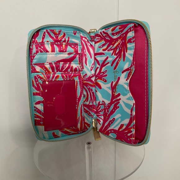 Lily Pulitzer Tiki Palm Design Wristlet Wallet Phone Case Pink Blue Zip Close - Picture 13 of 16